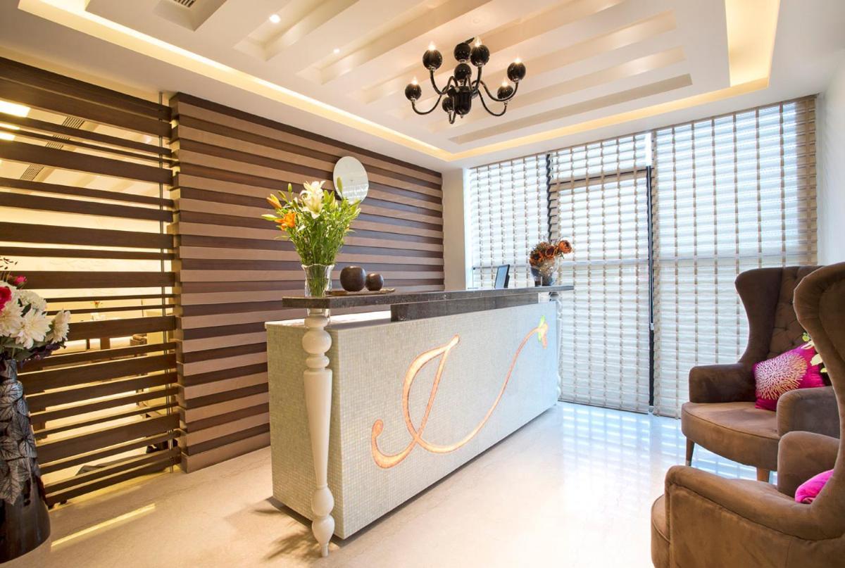 Jasmine Boutique Hotel Jasola New Delhi Bagian luar foto