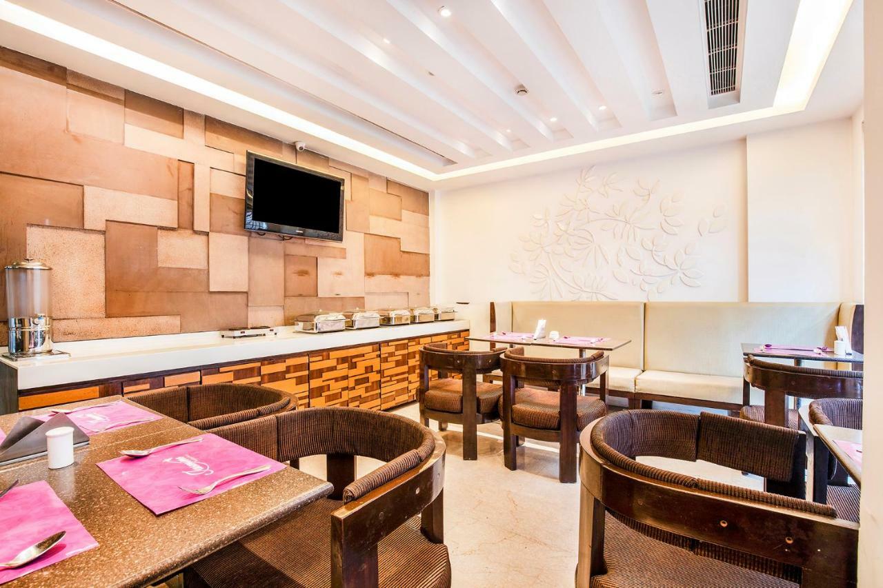 Jasmine Boutique Hotel Jasola New Delhi Bagian luar foto